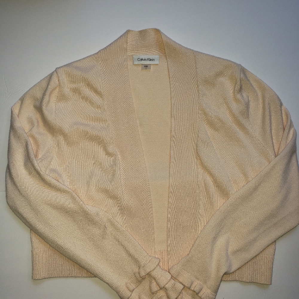 Calvin Klein pale pink ruffled sleeve cardigan